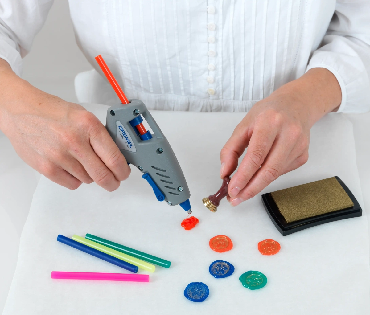 DREMEL® 7 mm Colour Sticks (GG05) 12 pieces image 2